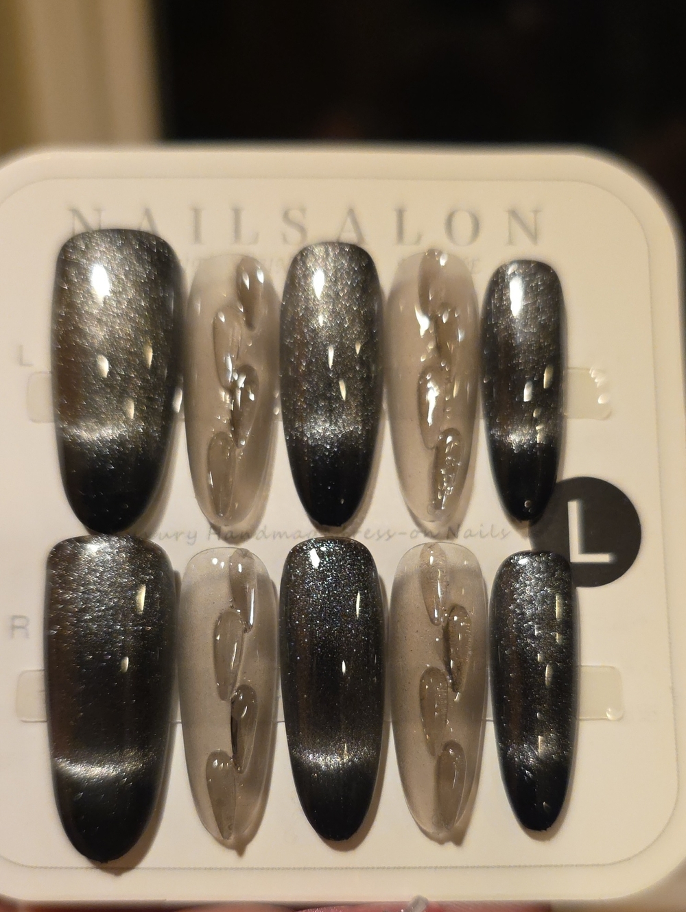Press-On Nails Set in Shimmery Black Size Large